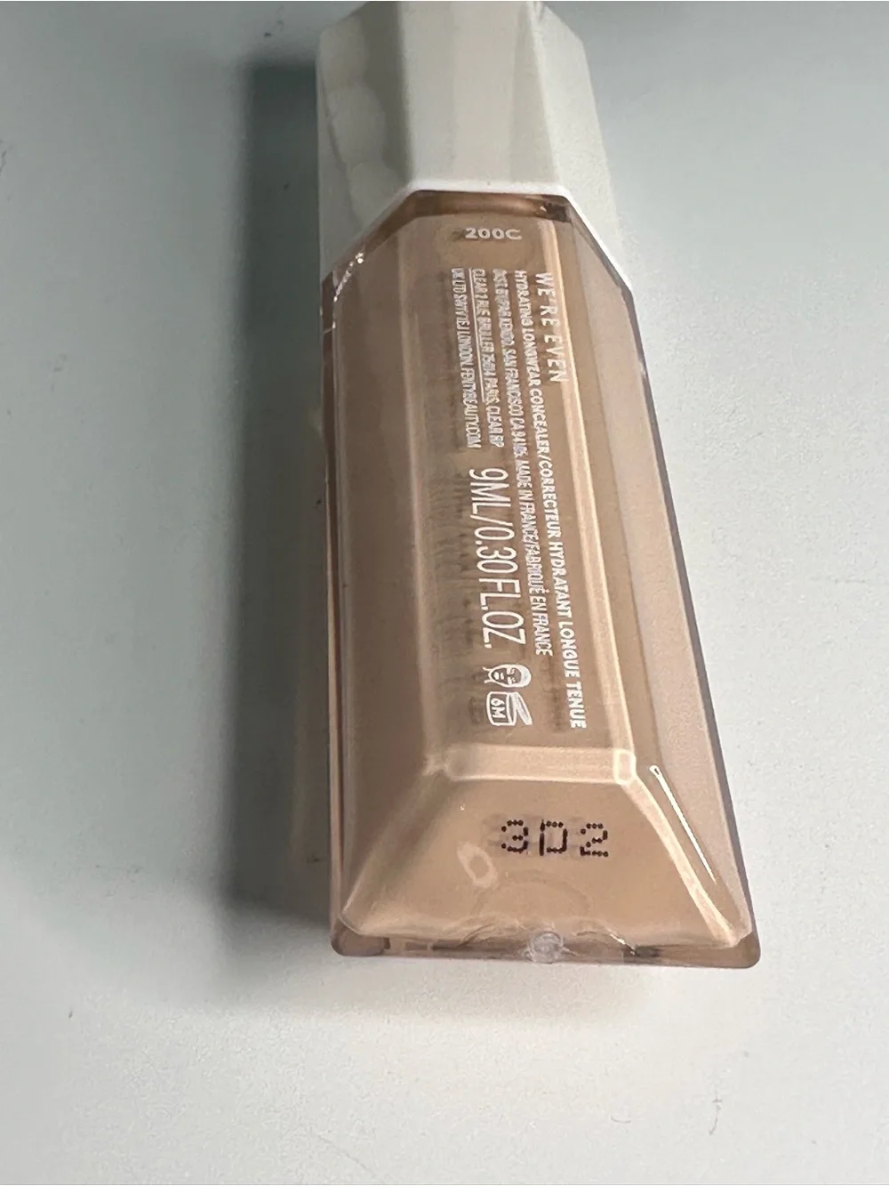 Fenty Beauty We're Even Hydrating Longwear Concealer - 200C New in box.